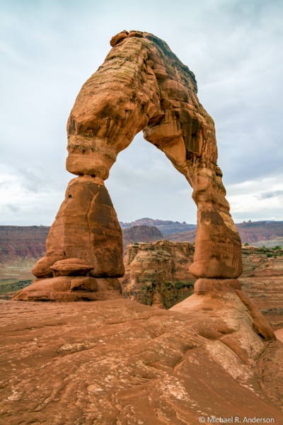 The hike to Delicate Arch